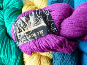 15% off Retail 220 by Cascade Yarn, 100 Percent Wool, Worsted