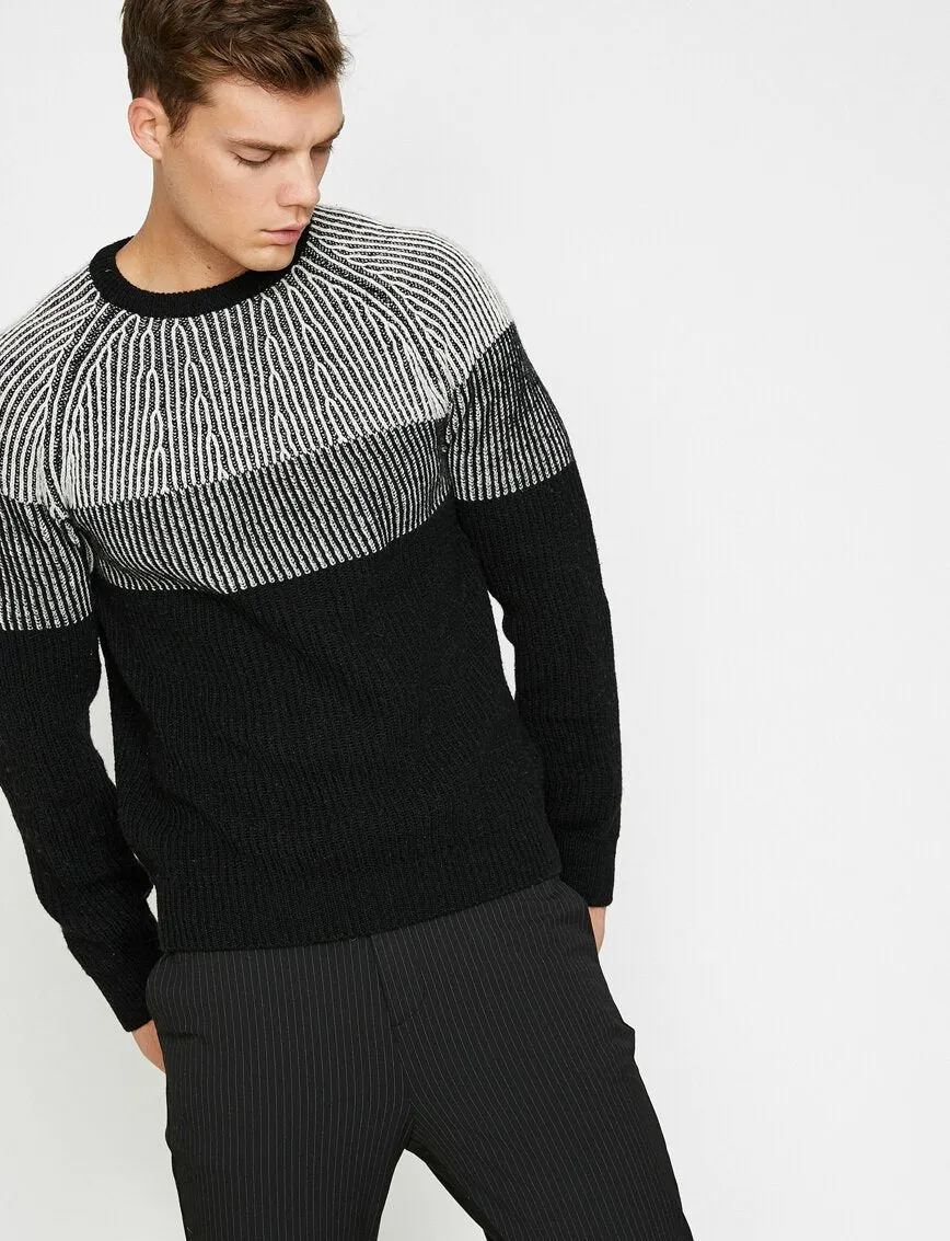 17380 Black Knitted Jumper