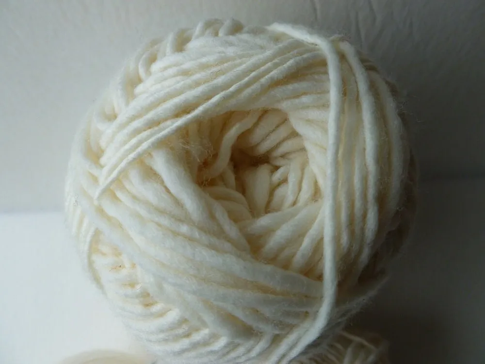 Cottage White Lanaloft ** Seconds**by Brown Sheep Company