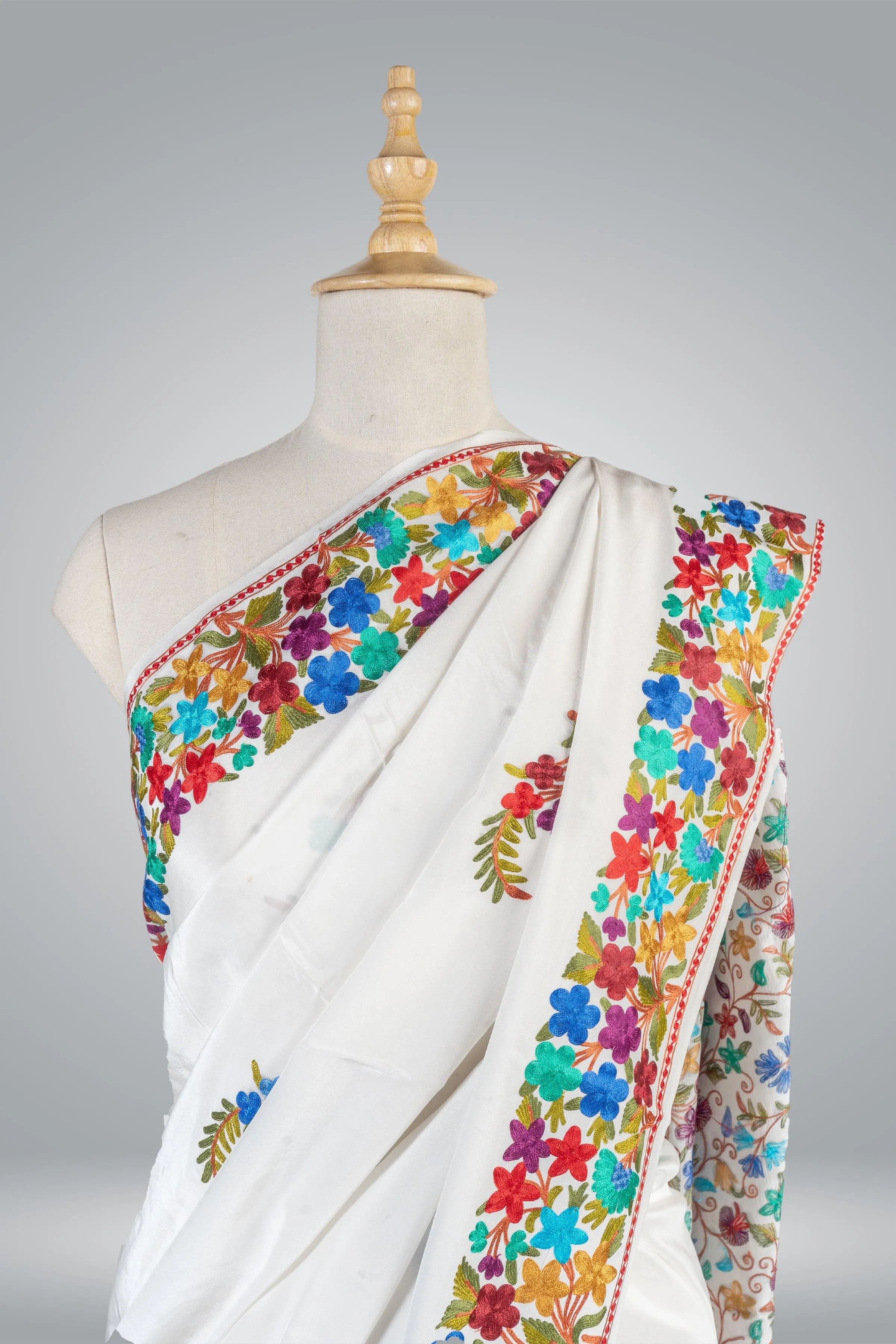 Elegant White Pure Crepe Saree with Multicolor Aari Embroidery