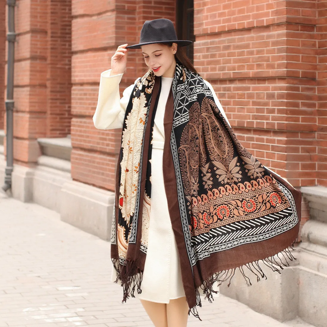 Oversized Women's Wool Cape - Multifunctional Ethnic Elegance with Plants and Flowers Pattern in Rich Brown