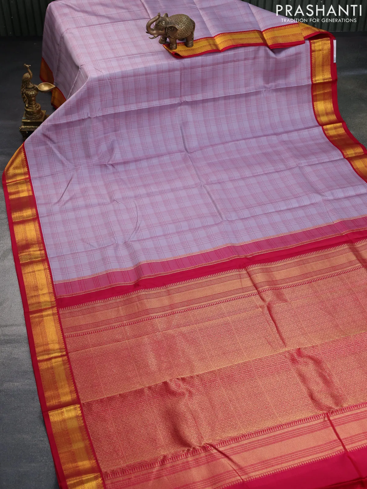 Pure kanchipuram silk saree pastel grey and pink with allover checked pattern and zari woven korvai border