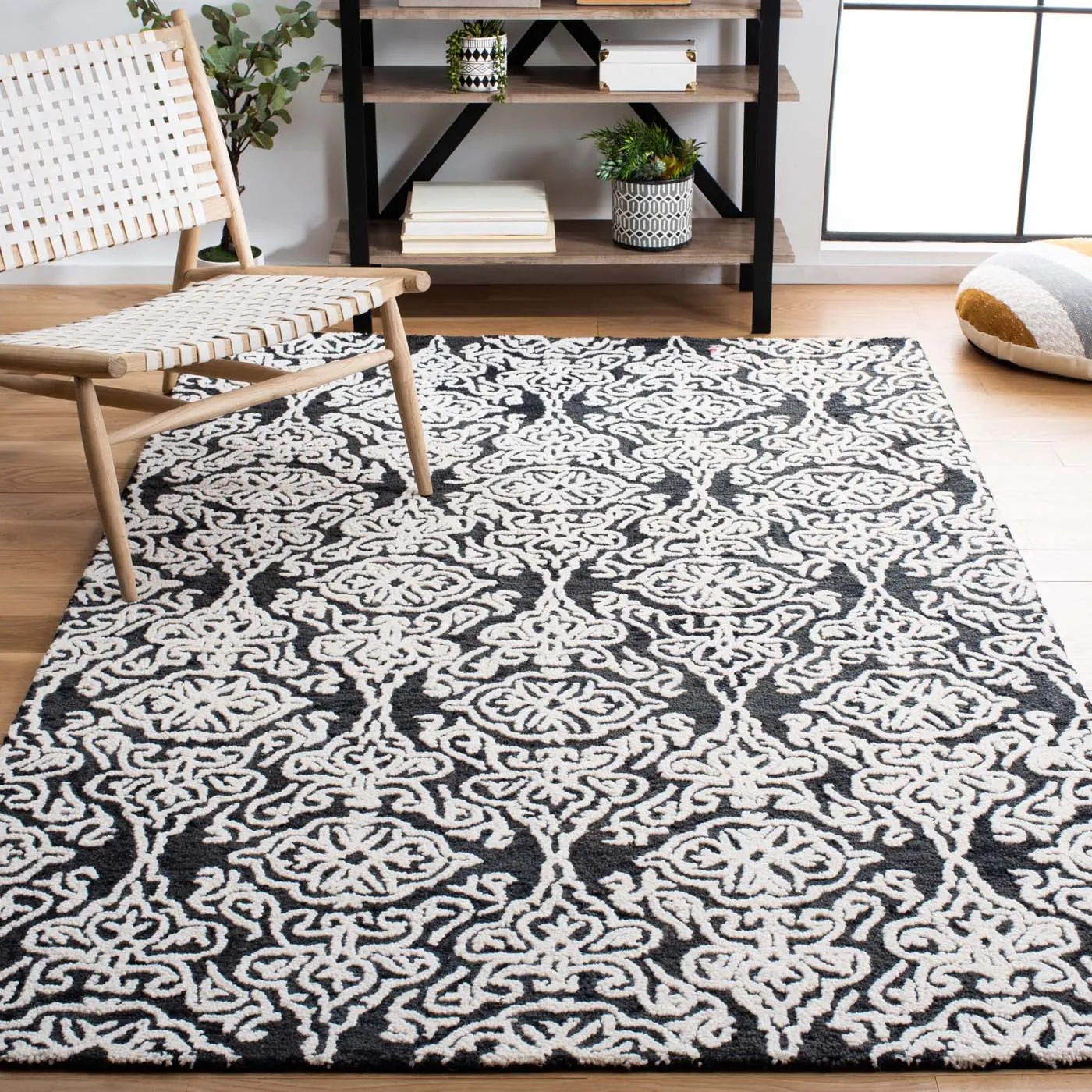 Safavieh Blossom 112 Rug, BLM112