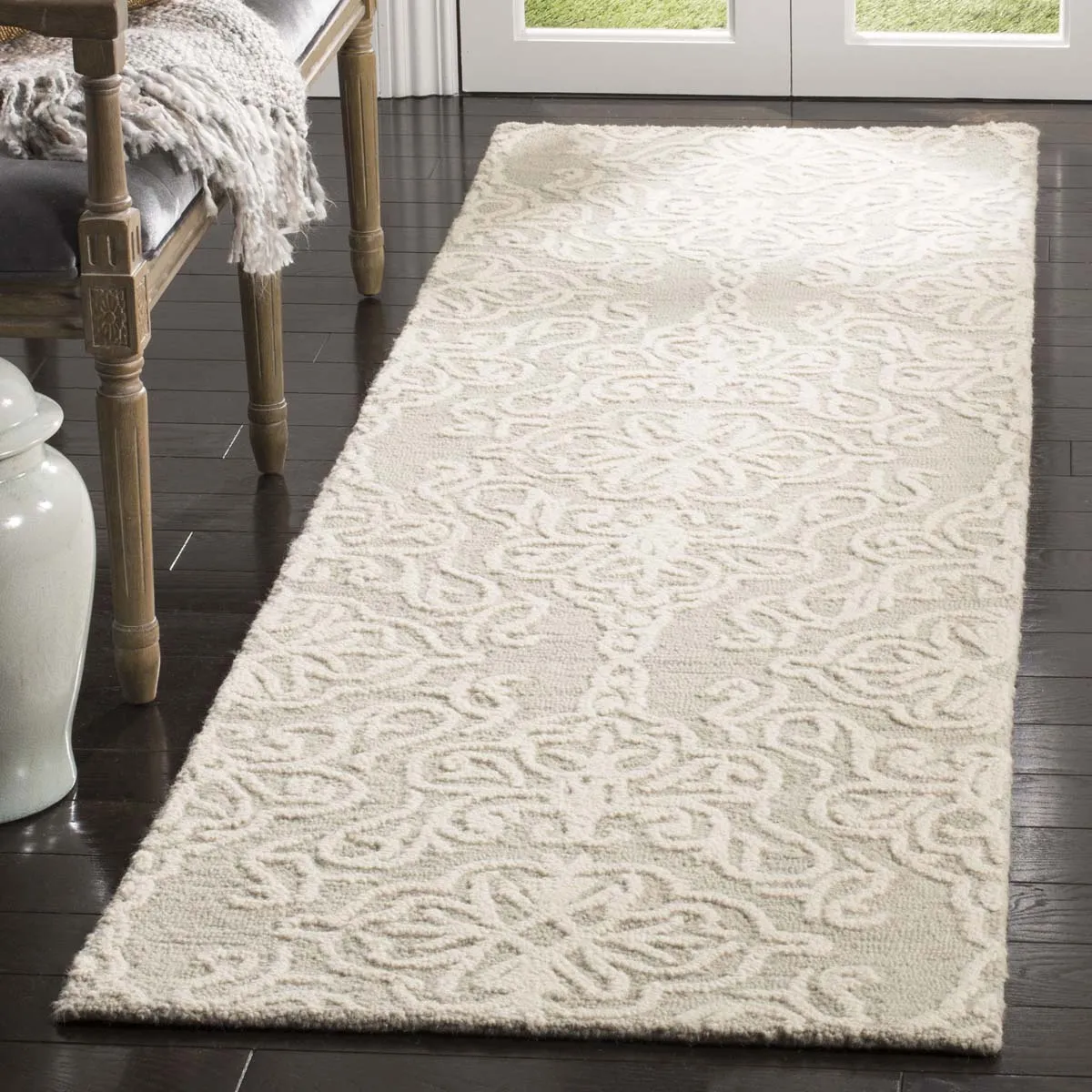 Safavieh Blossom 112 Rug, BLM112