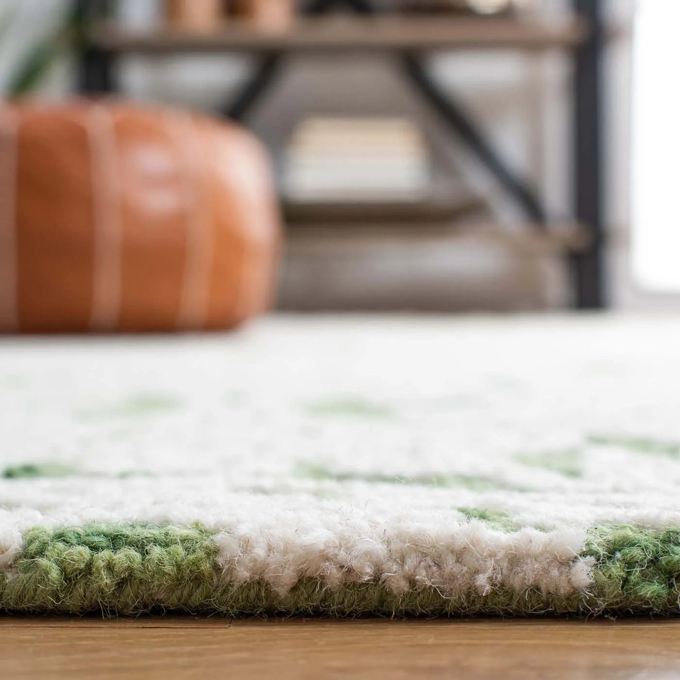 Safavieh Blossom 112 Rug, BLM112