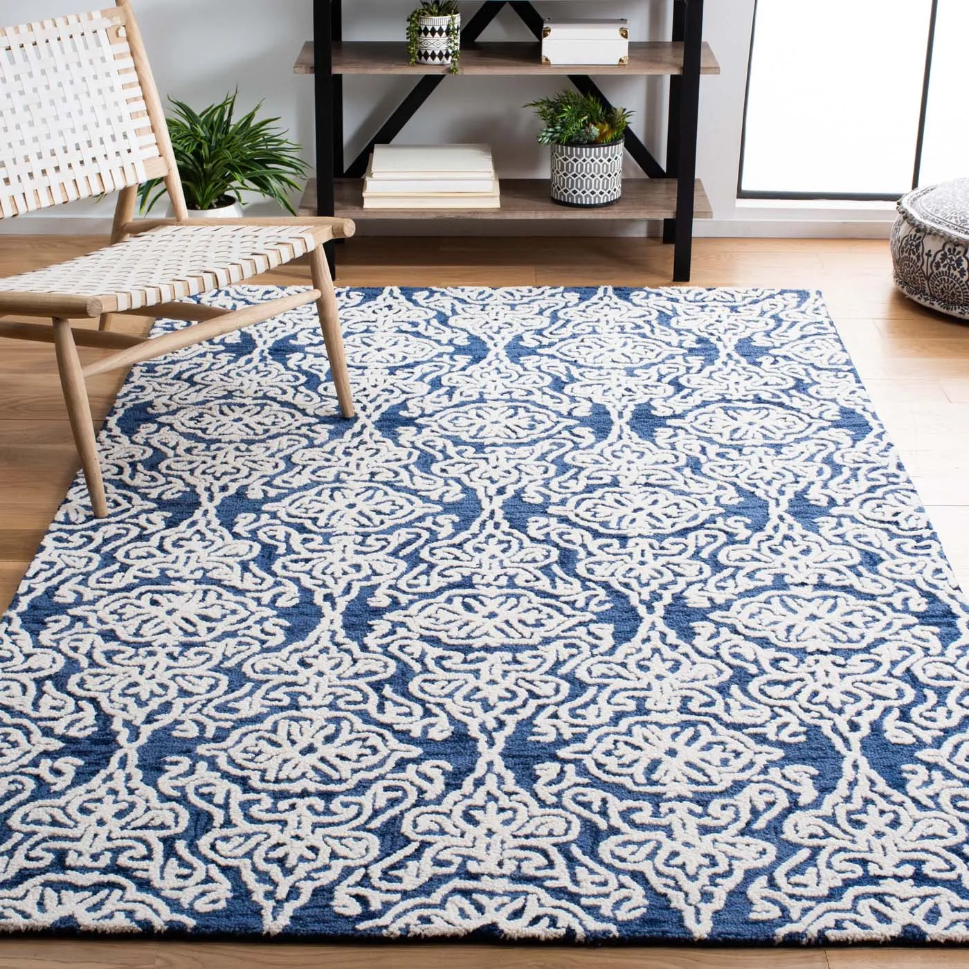 Safavieh Blossom 112 Rug, BLM112