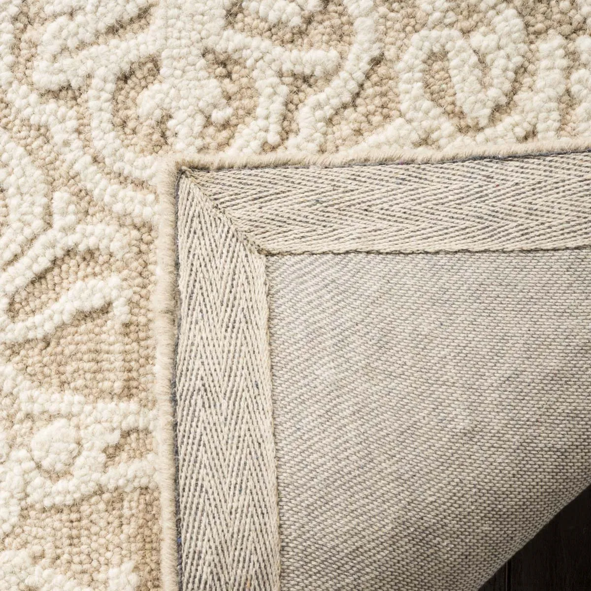 Safavieh Blossom 112 Rug, BLM112