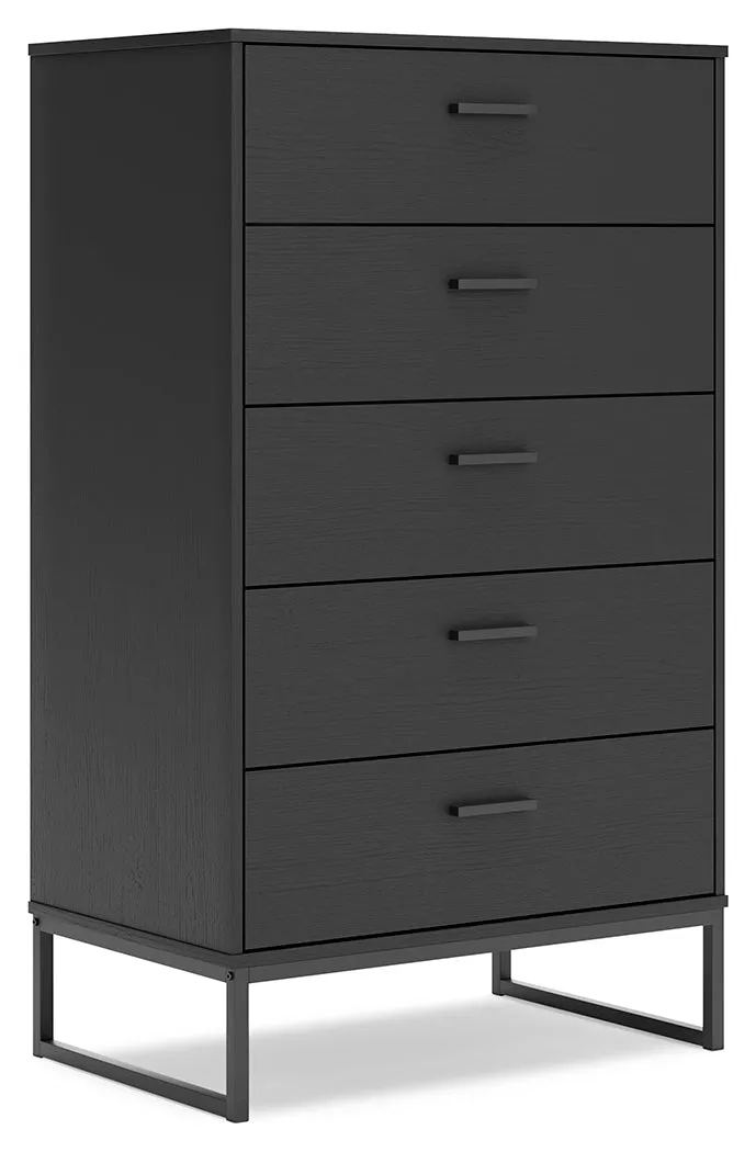 Socalle Queen Platform Bed with Dresser and Chest in Black