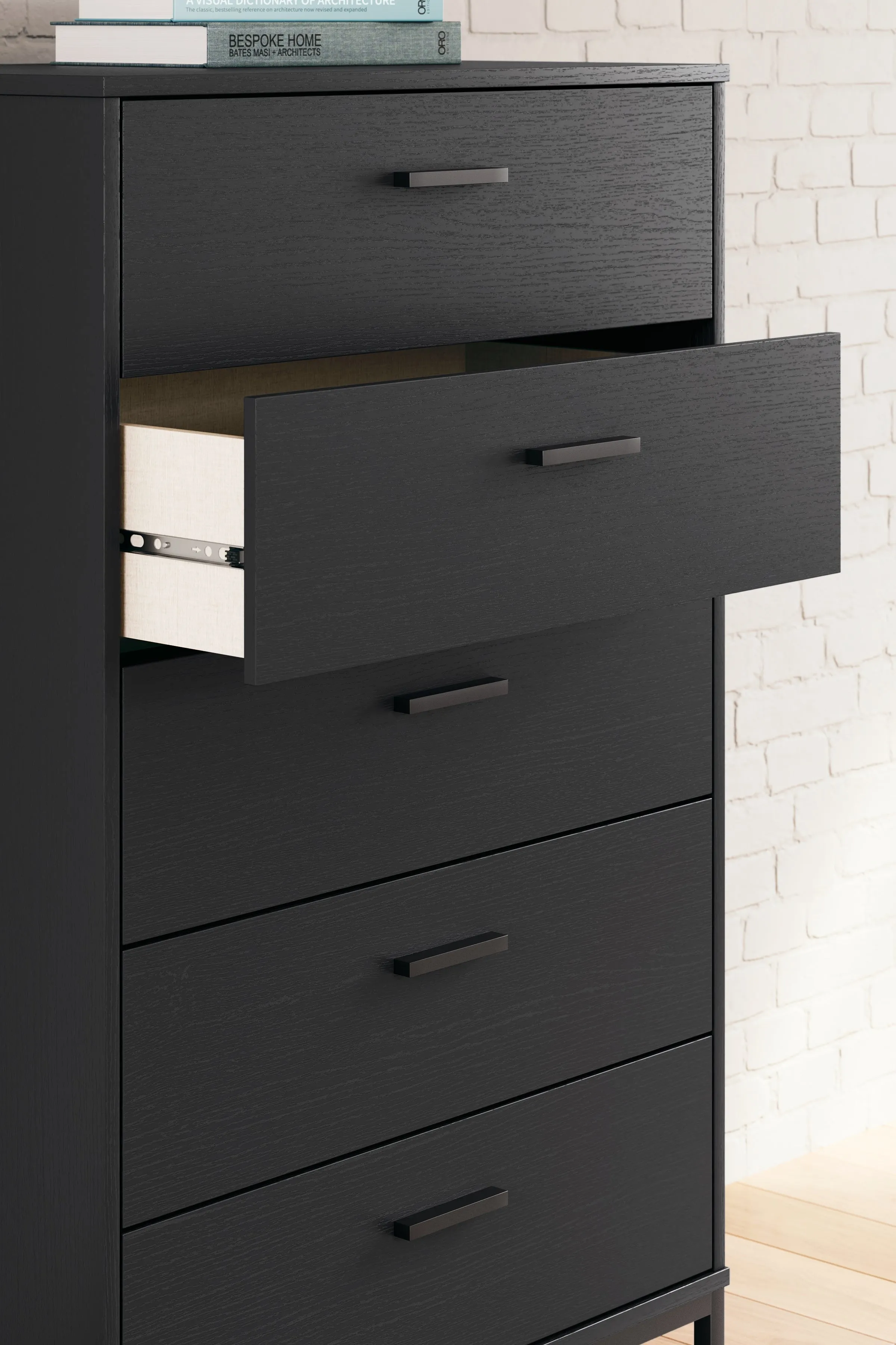 Socalle Queen Platform Bed with Dresser and Chest in Black