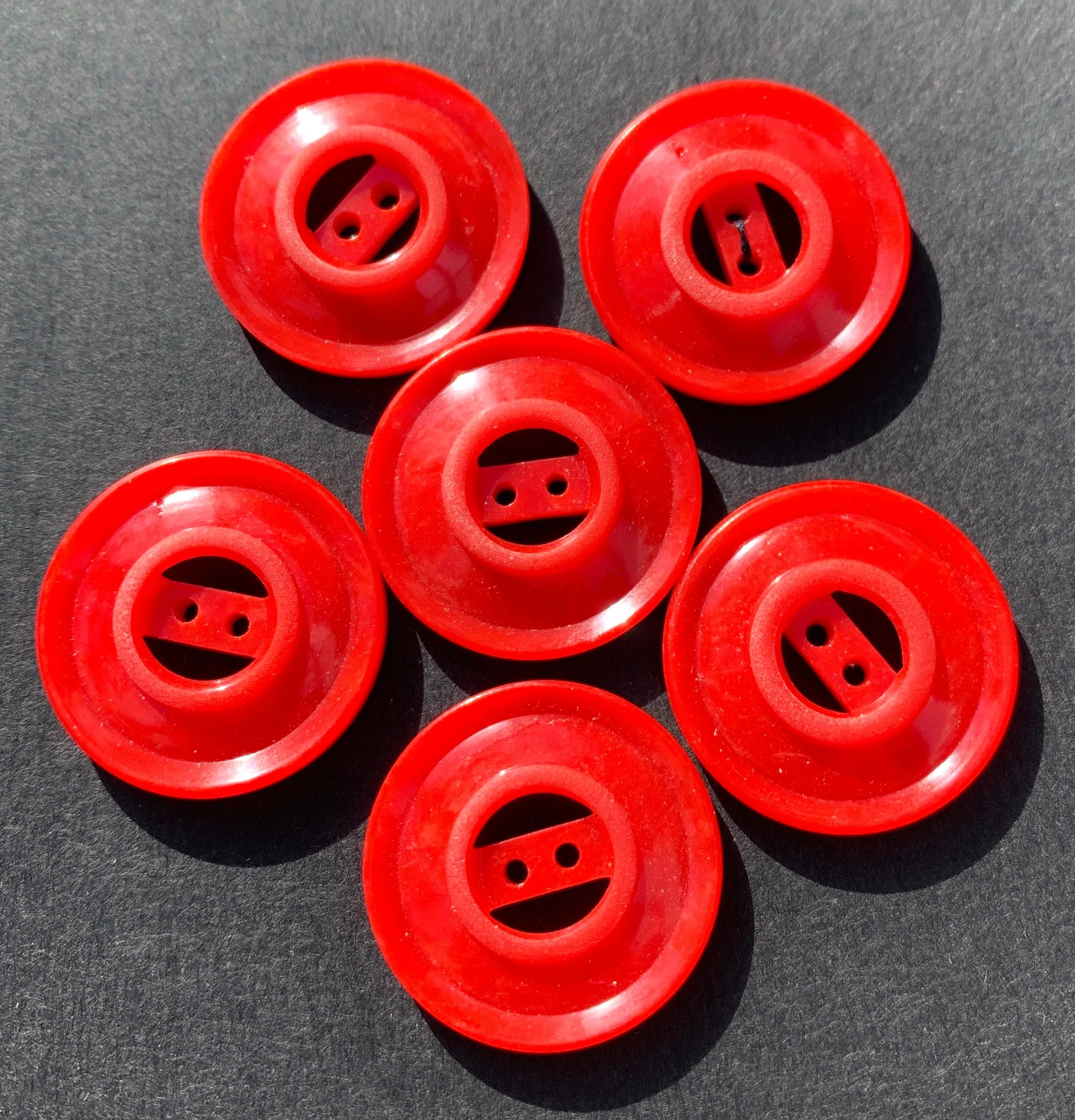 Vibrant Bright Red Vintage 2.2cm Buttons - 6 or 24